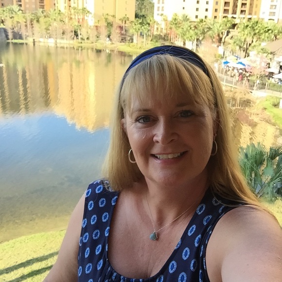 Meet your Posher, Amy - Picture 5 of 5